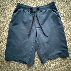Men’s Lululemon city sweat short 9.5 size small weathered true navy